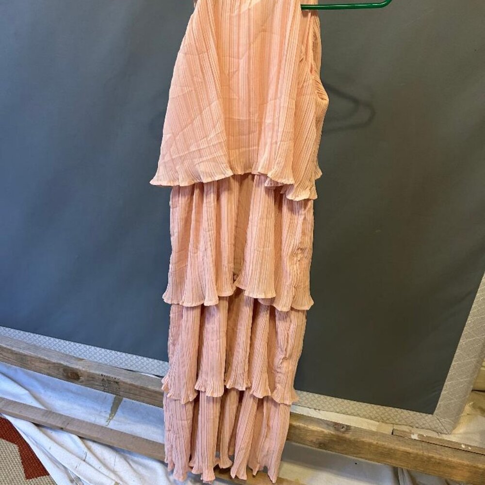 DRESSES - Picture 5 of 8